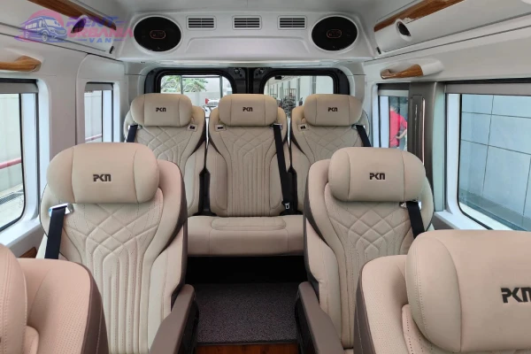 9 Seater Force Urbania 9 Seater Force Urbania